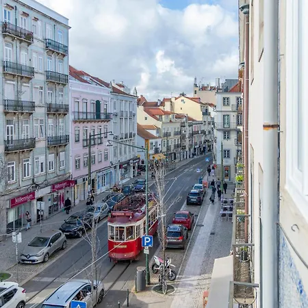 Graca Square Heritage Apartments By Tram 28 By Nestatlisbon-2